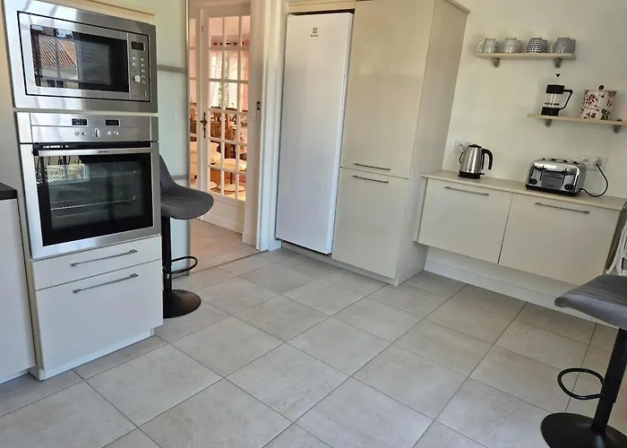 Les Camelias Hébergement de vacances Parthenay